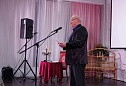 Александр Ковалёв читает стихи собственного сочинения